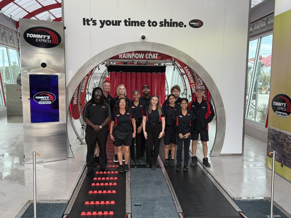 The Cape Coral team getting ready to serve guests at our location on Kismet Parkway