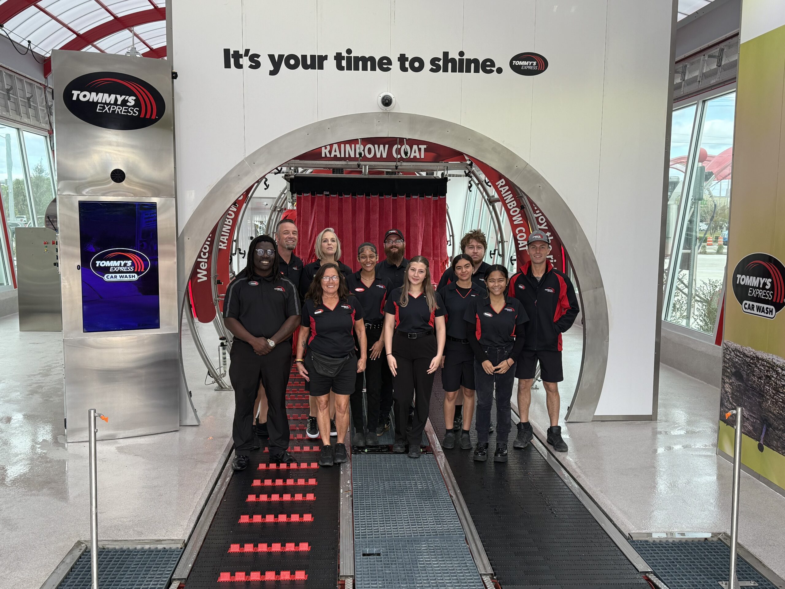 The Cape Coral team getting ready to serve guests at our location on Kismet Parkway